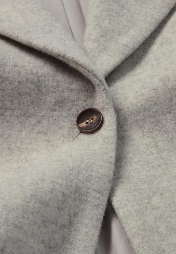 Шерстяное пальто