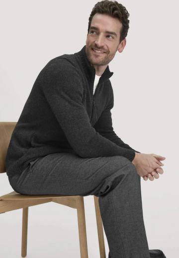 Вязаная кофта