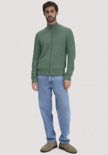 Вязаная кофта