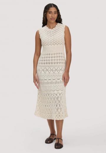 Вязаное платье