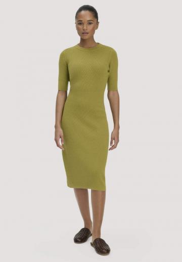 Платье футляр