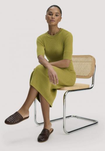 Платье футляр