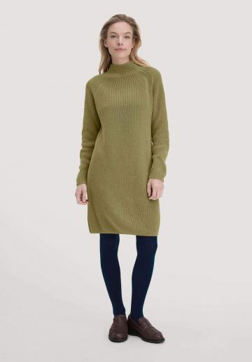 Вязаное платье