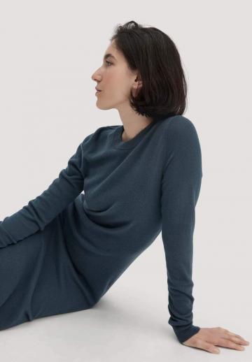 Вязаное платье