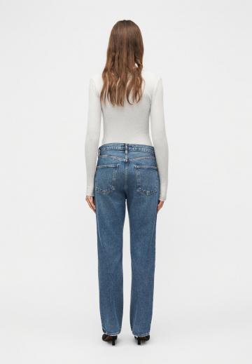 Прямые джинсы