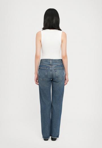 Джинсы бойфренда