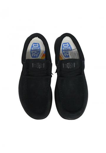 Ботинки на шнуровке