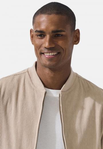 Куртка бомбер