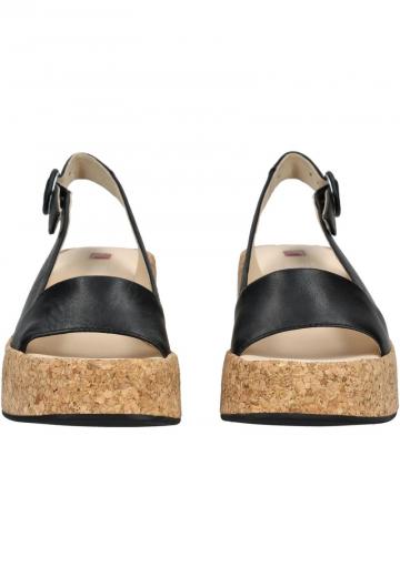 Босоножки на танкетке