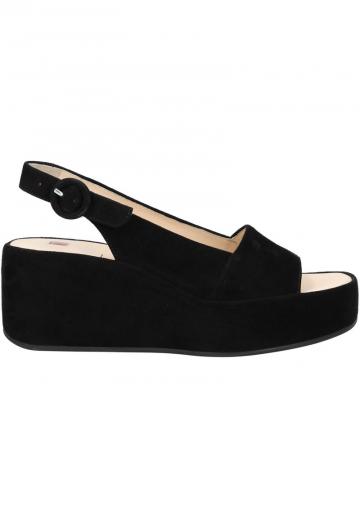 Босоножки на танкетке