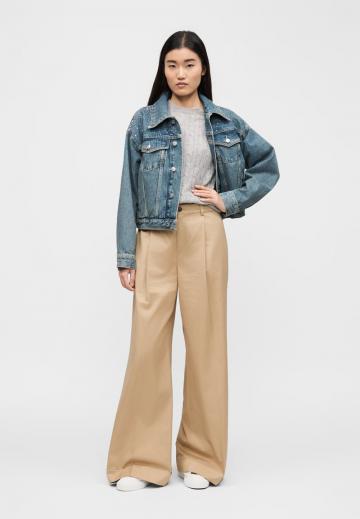 Джинсовая куртка