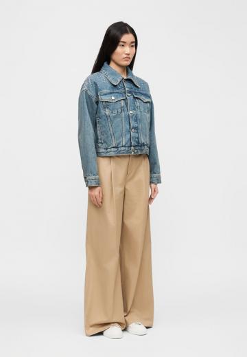 Джинсовая куртка