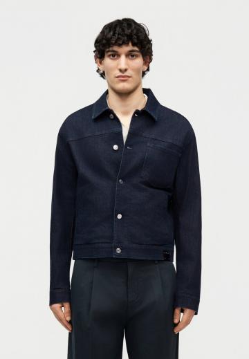 Джинсовая куртка