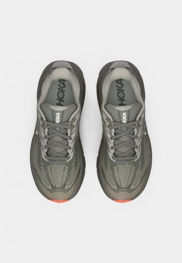 Беговые кроссовки