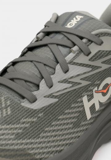 Беговые кроссовки