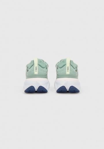 Походные ботинки