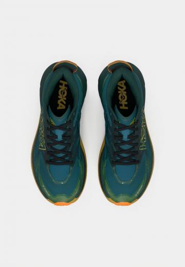 Беговые кроссовки