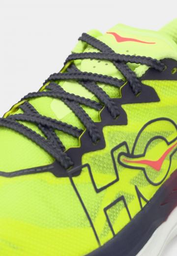 Беговые кроссовки