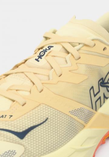 Беговые кроссовки