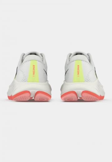 Беговые кроссовки