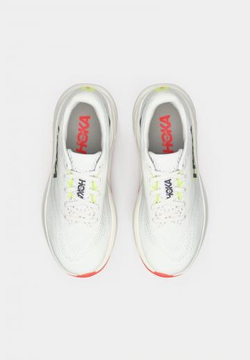 Беговые кроссовки