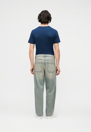 Прямые джинсы