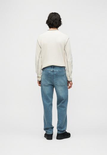 Свободные джинсы