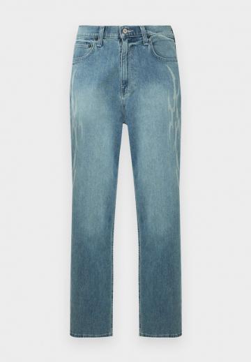 Свободные джинсы