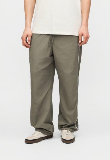 Спортивные штаны