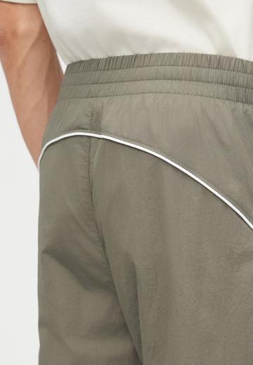 Спортивные штаны