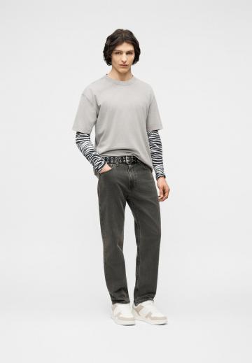 Прямые джинсы