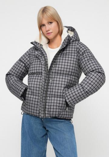 Зимняя куртка