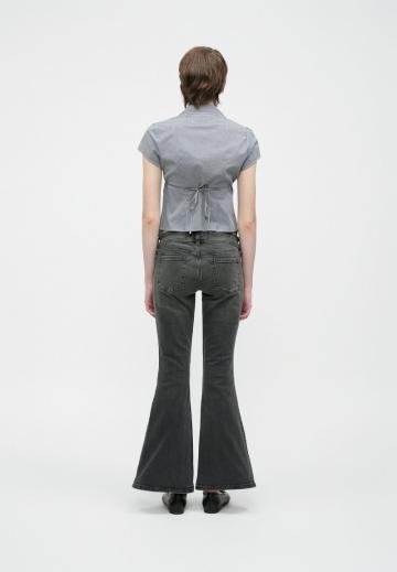 Клешеные джинсы