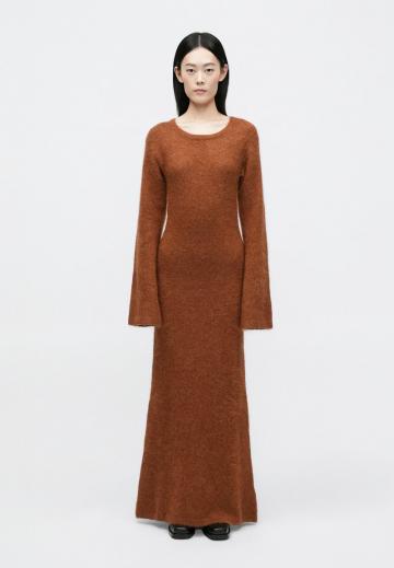 Вязаное платье