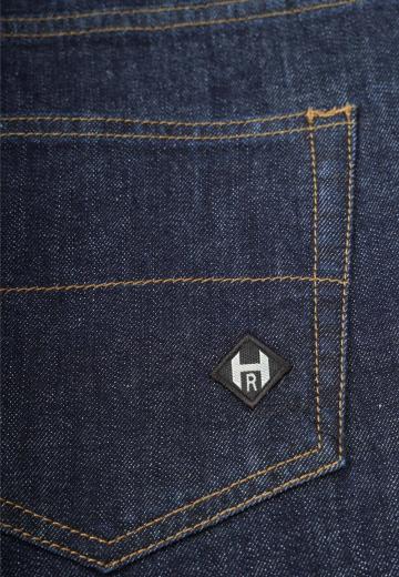 Узкие джинсы