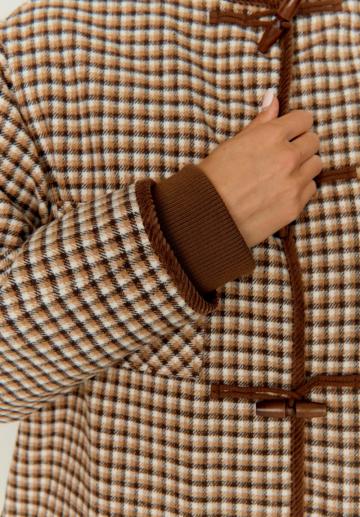 Короткое пальто