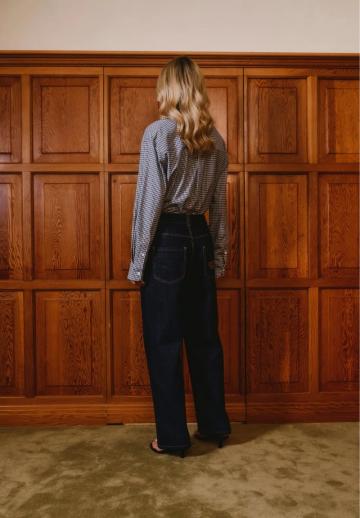 Прямые джинсы