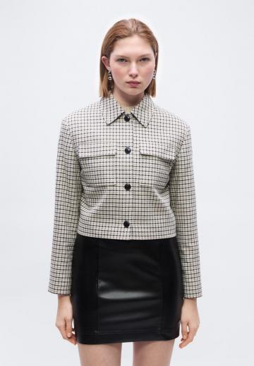 Короткий блейзер