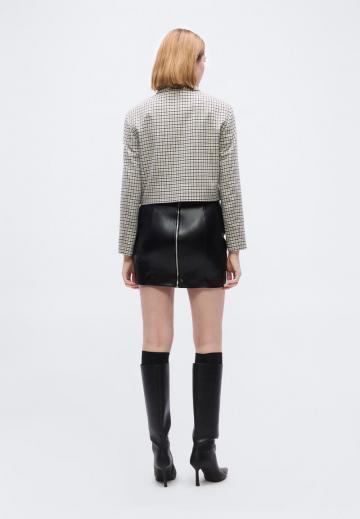 Короткий блейзер