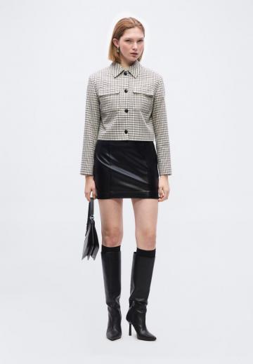 Короткий блейзер