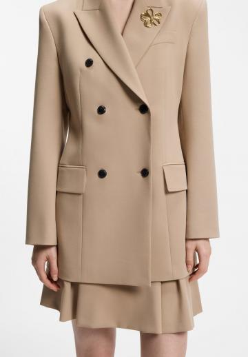 Блейзер с накладными карманами