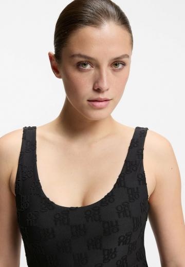 Слитный купальник