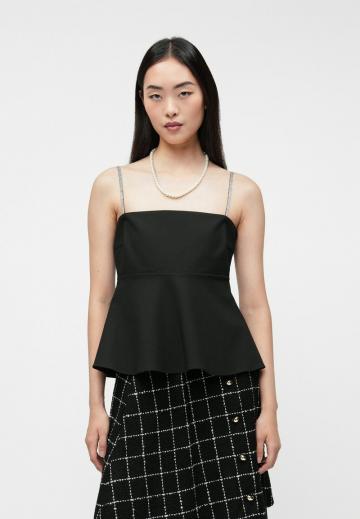 Топ на бретельках