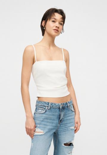 Топ на бретельках