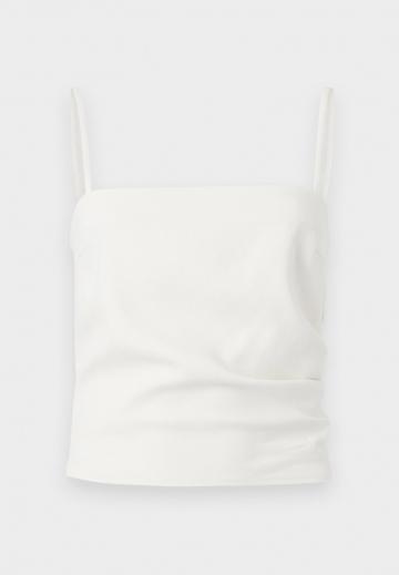 Топ на бретельках