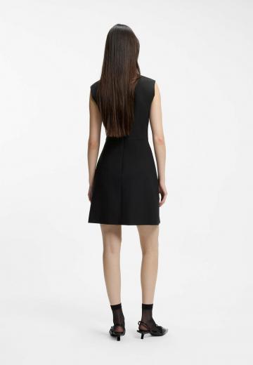 Платье футляр