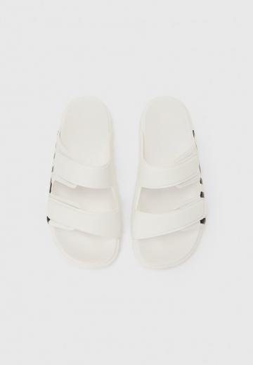 Шлепанцы