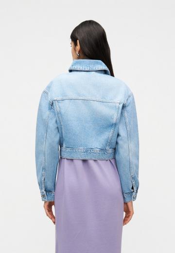 Короткая куртка