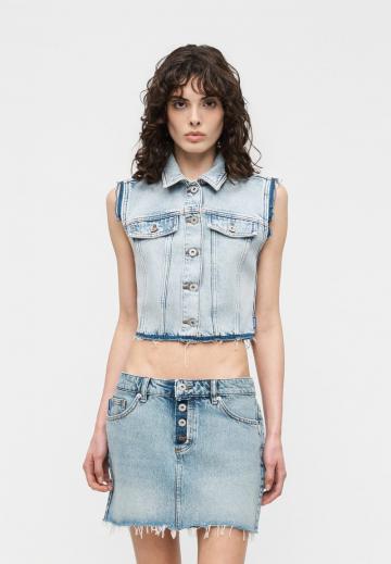 Джинсовая жилетка