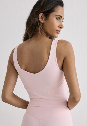 Спортивный топ